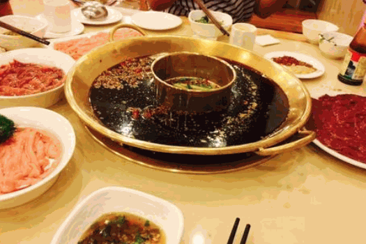 山城江北老灶火锅